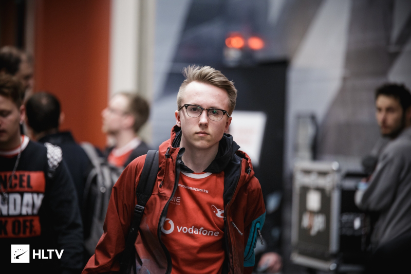 Peanut：最难对付的是决赛的KC；Viper：整个赛程TES最难对付