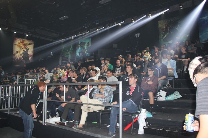 猪狗同生共死！LPL史上首次EDG、RNG两队全年未进季后赛